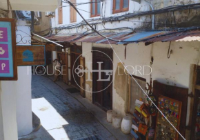Nyumba ya Urithi-Heritage House